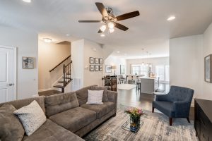 1535 South Church in South End. Killer layout with views from the living area to the kitchen and lounge area to the open dining room. Anchored by dark hardwoods. Bullard Realty Group